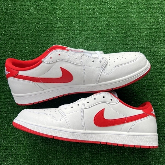 jordan retro 12 university red